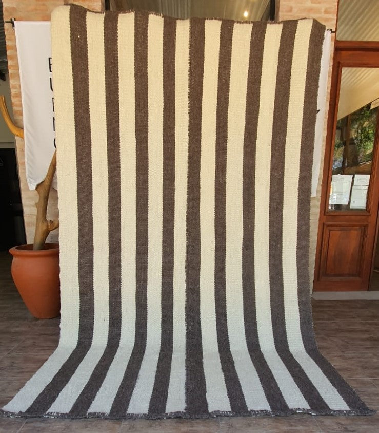 LORETO | GRIS Y NATURAL